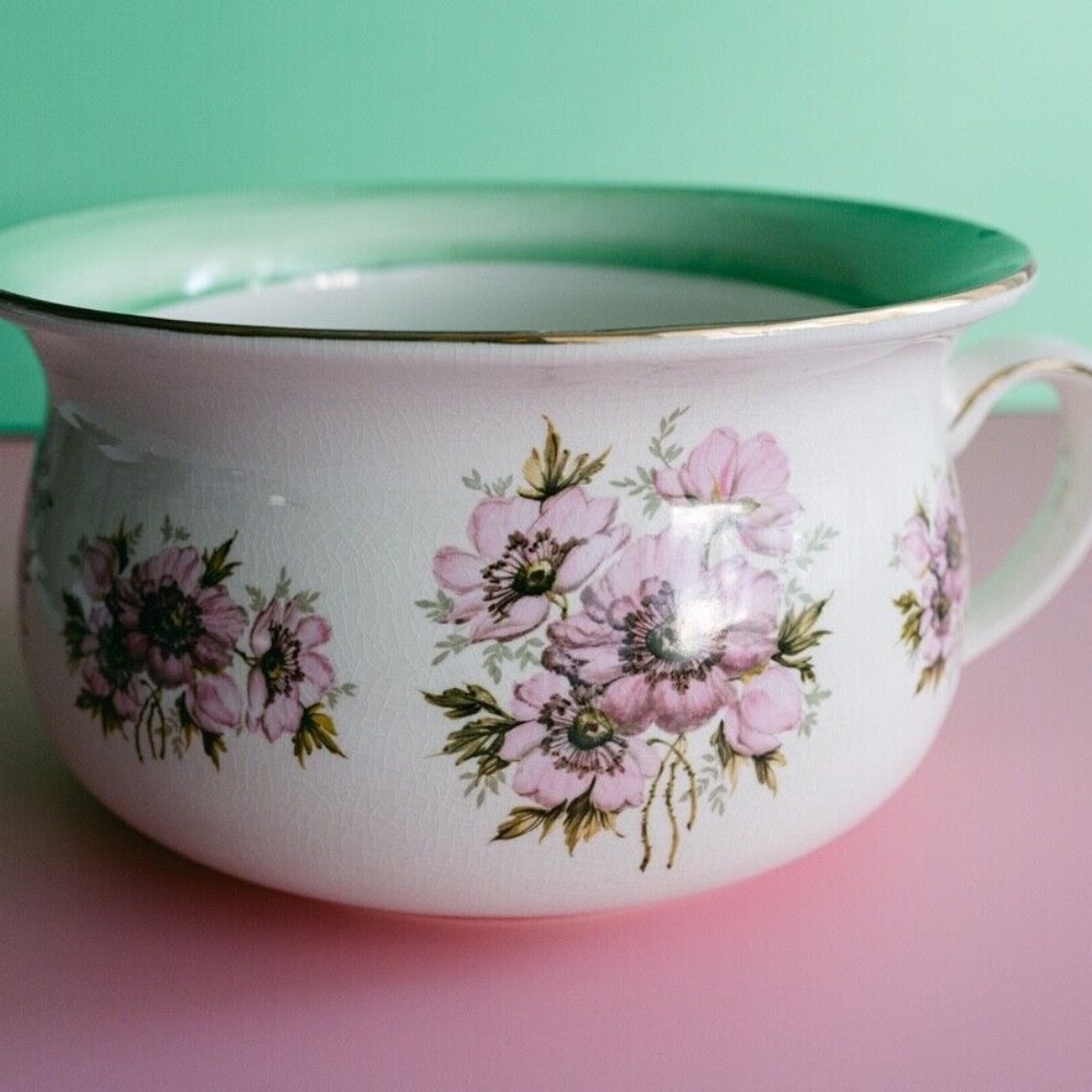 Vintage Arthur Wood chamber maid pot